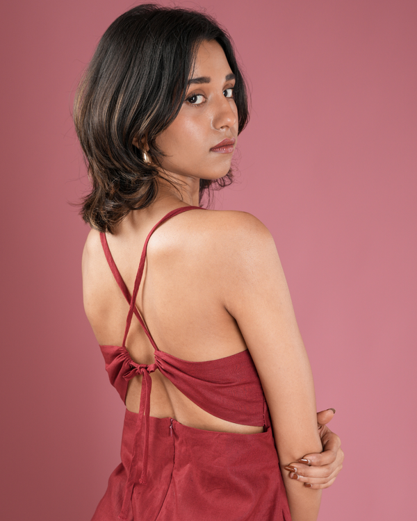 Reverie Red – Sleeveless Sweetheart Neck Linen Dress with Open Back Tie